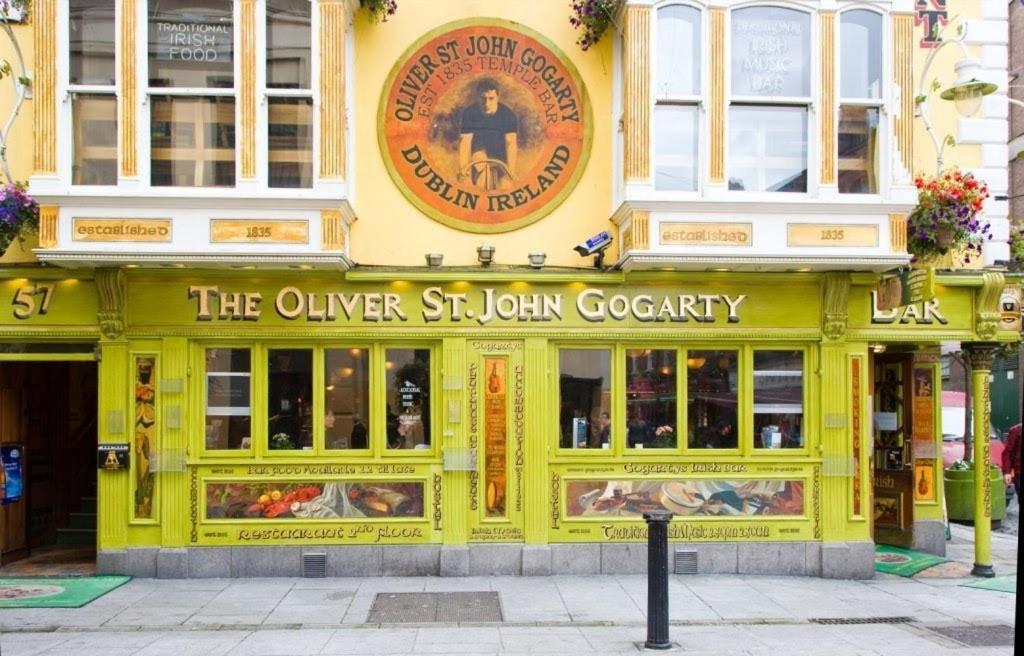 Gogartys Temple Bar Hostel Dublin Exterior photo